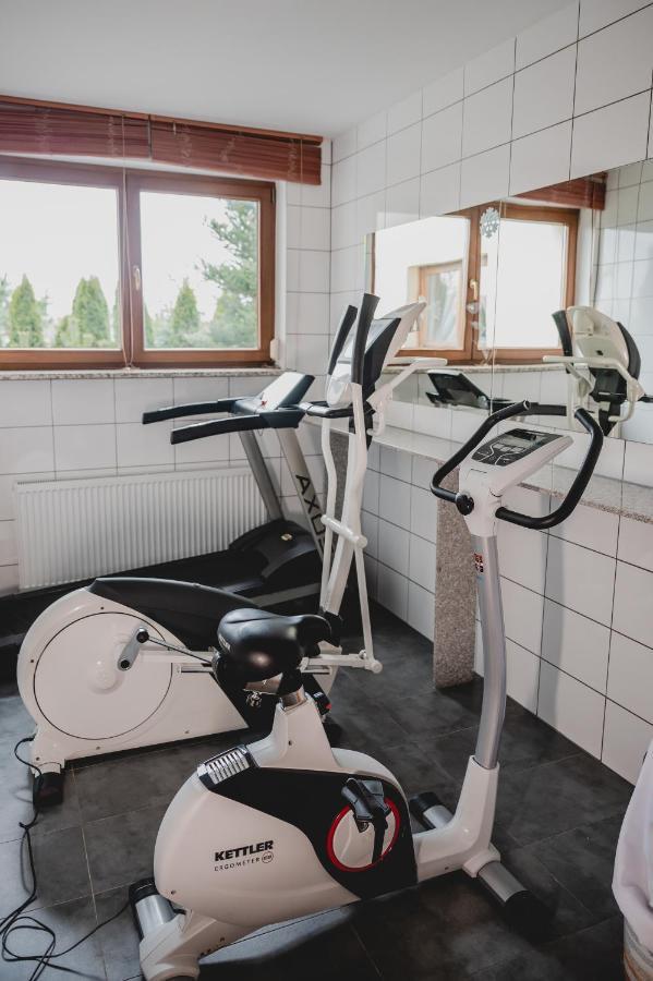 Hotel Nad Morzem- Art-Pension Świerzno Exteriör bild